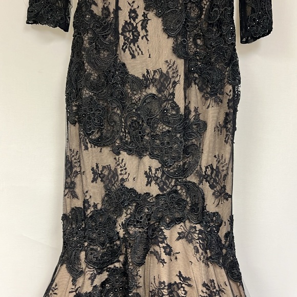 Montage by Mon Cheri 3/4 sleeves V-neck lace long gown - Picture 7 of 11